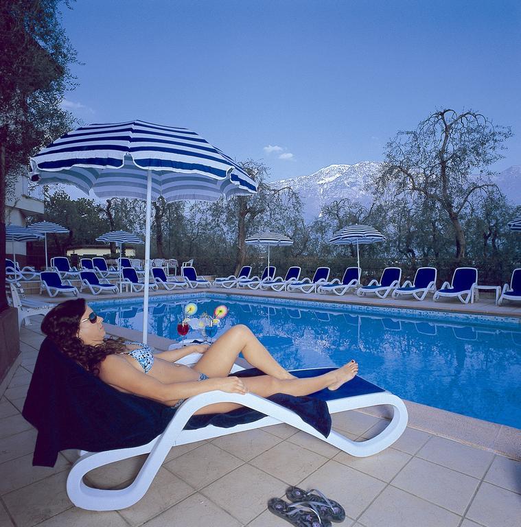 לימונה סול גרדה Hotel Garden מראה חיצוני תמונה